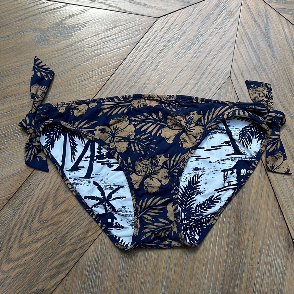 Tommy Bahama Reversible Bikini Bottom